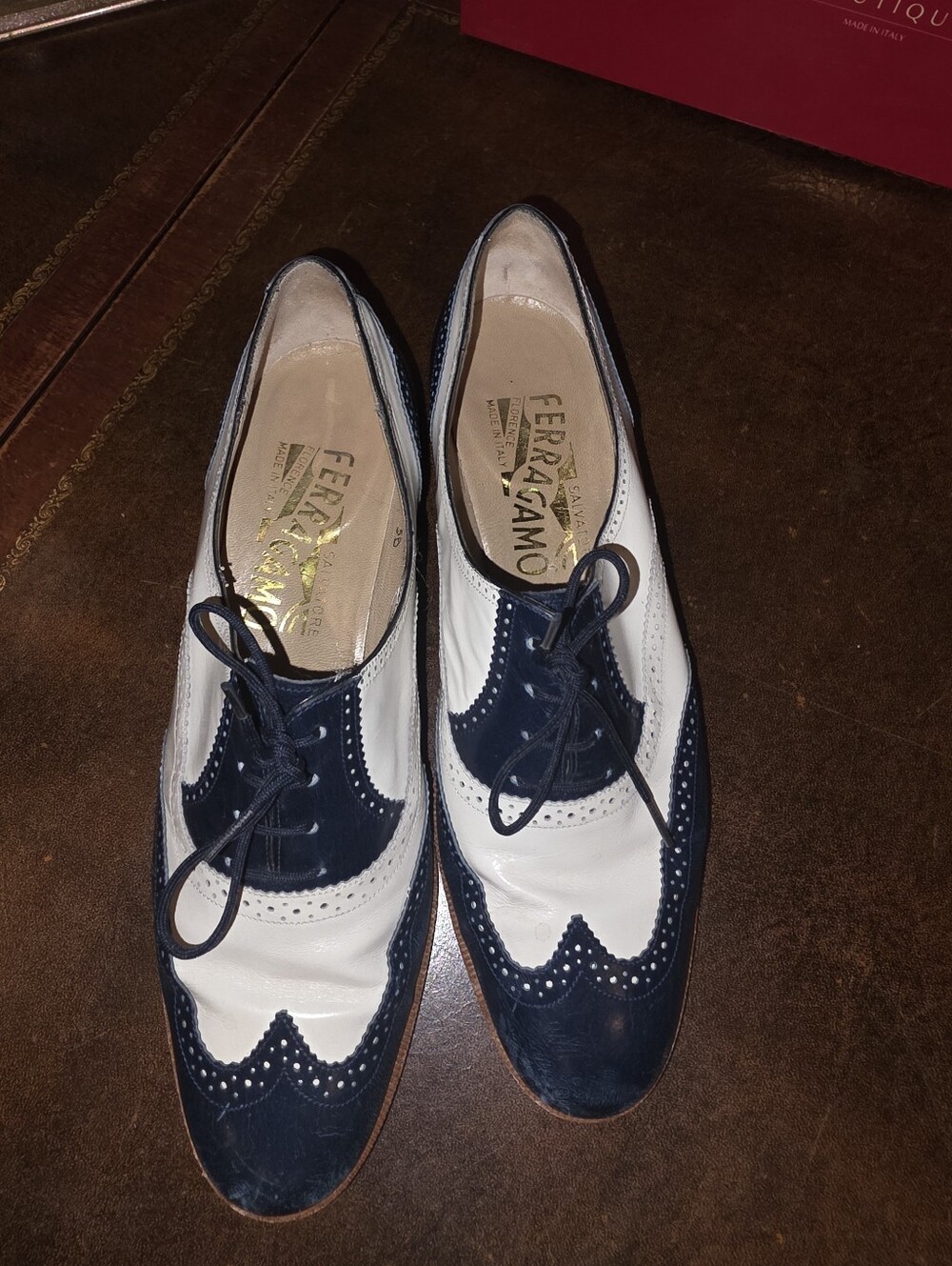 Ferragamo Oxfords - Picture 6 of 7